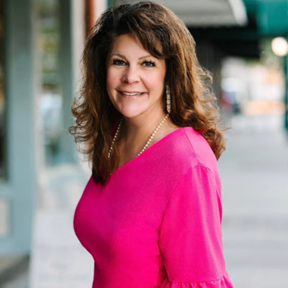 Meet your Posher, Alice - Picture 1 of 1